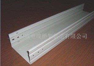 金（jīn）屬橋架材質的選（xuǎn）擇（zé）
