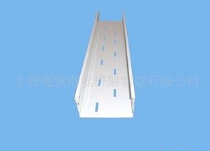 托盤（pán）線槽橋架和管道（dào）平行敷設事項