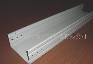 金屬電纜線槽在拐彎時的處（chù）理方式