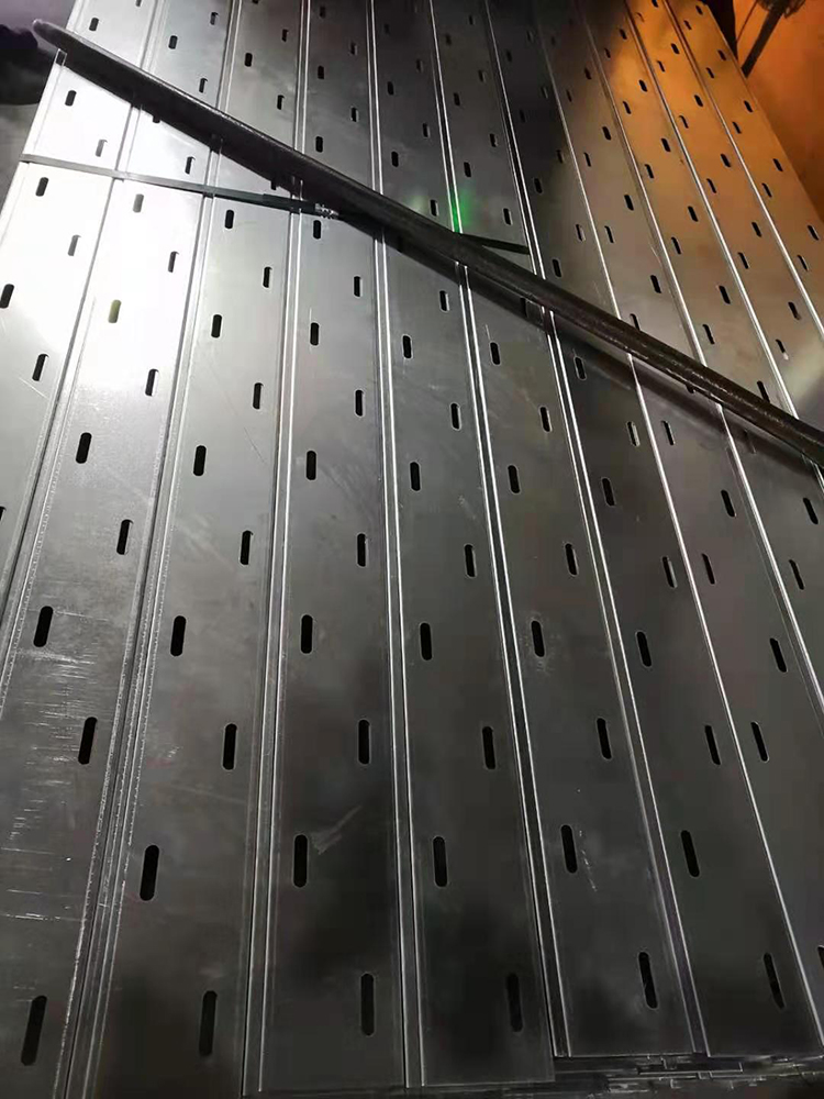 托（tuō）盤式橋架實現了怎樣的效果